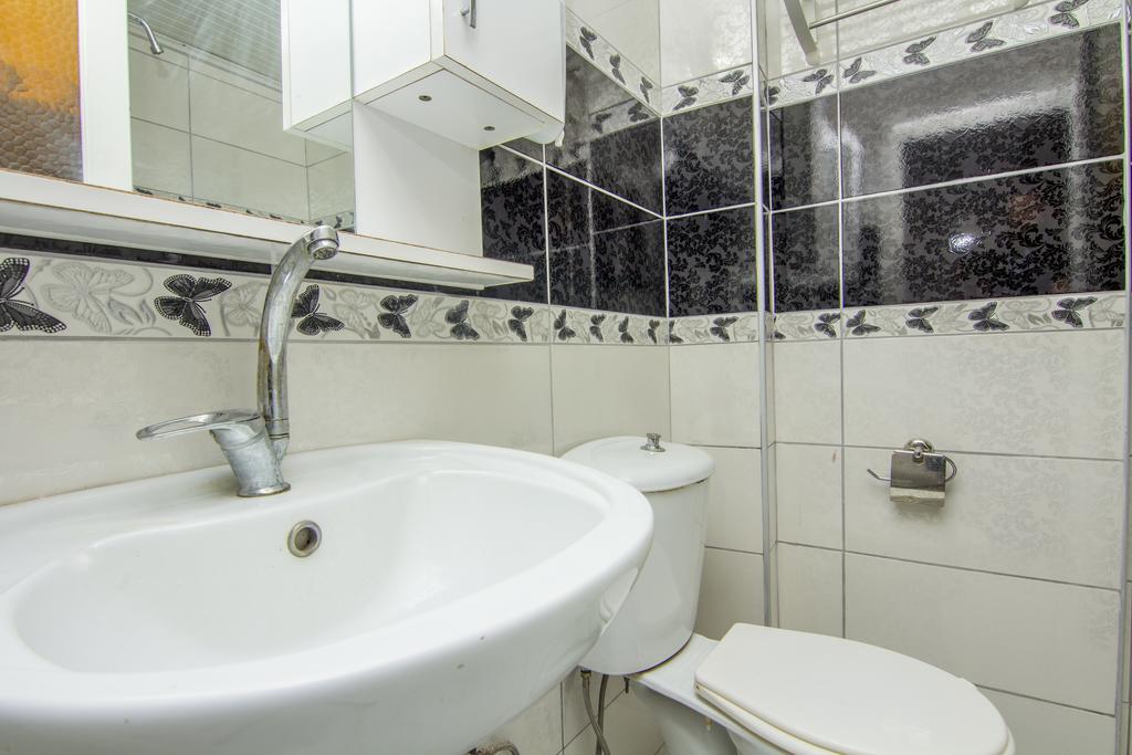 Ertek Hotel Олудениз Экстерьер фото