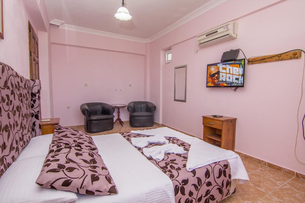 Ertek Hotel Олудениз Экстерьер фото